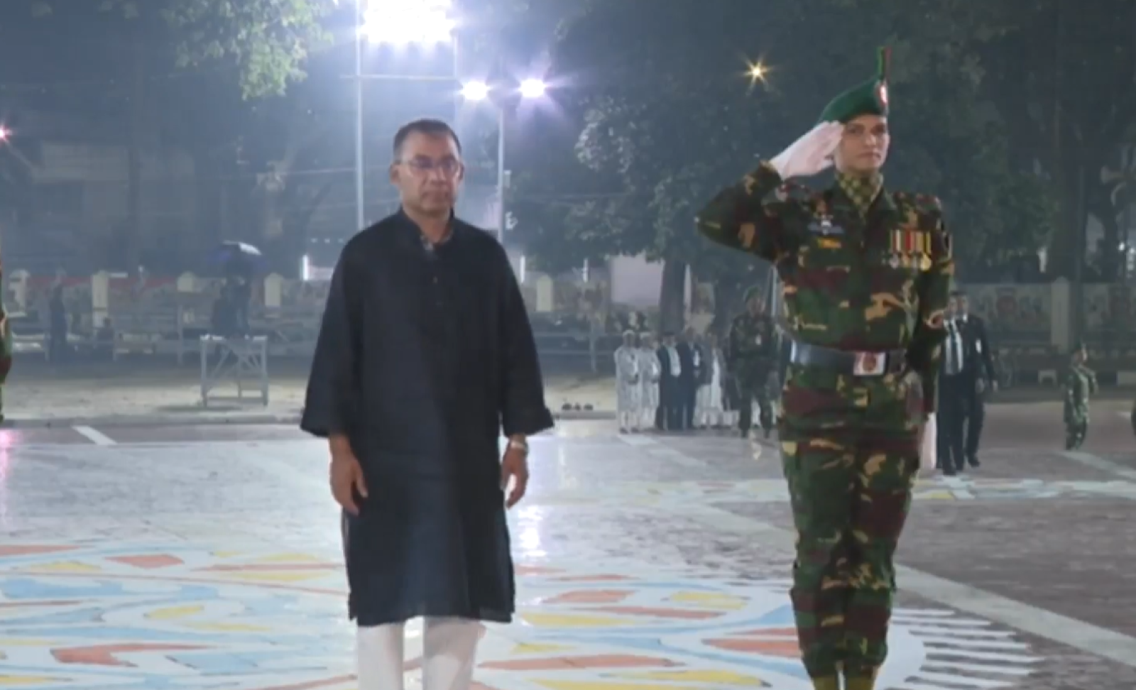 একুশের প্রথম প্রহরে ভাষা শহীদদের প্রতি প্রধানমন্ত্রীর শ্রদ্ধা