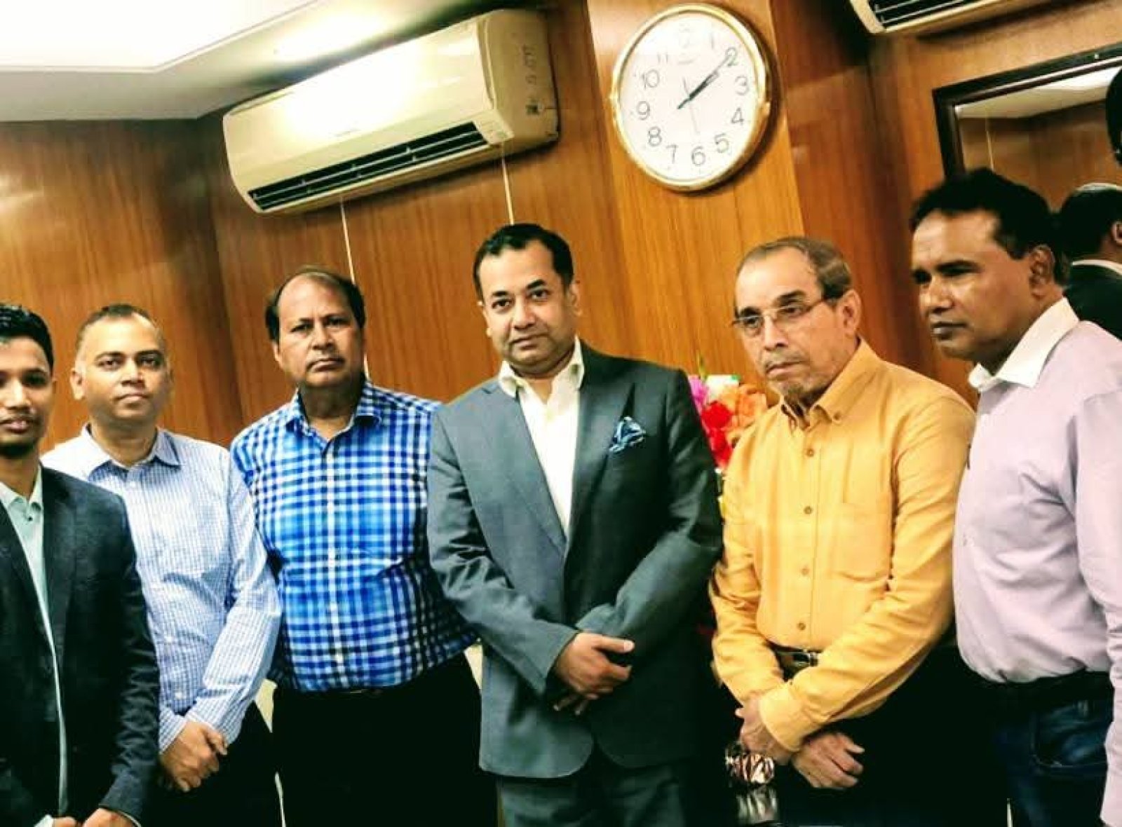 তথ্য প্রতিমন্ত্রীর সাথে ওনাবের সৌজন্য সাক্ষাৎ