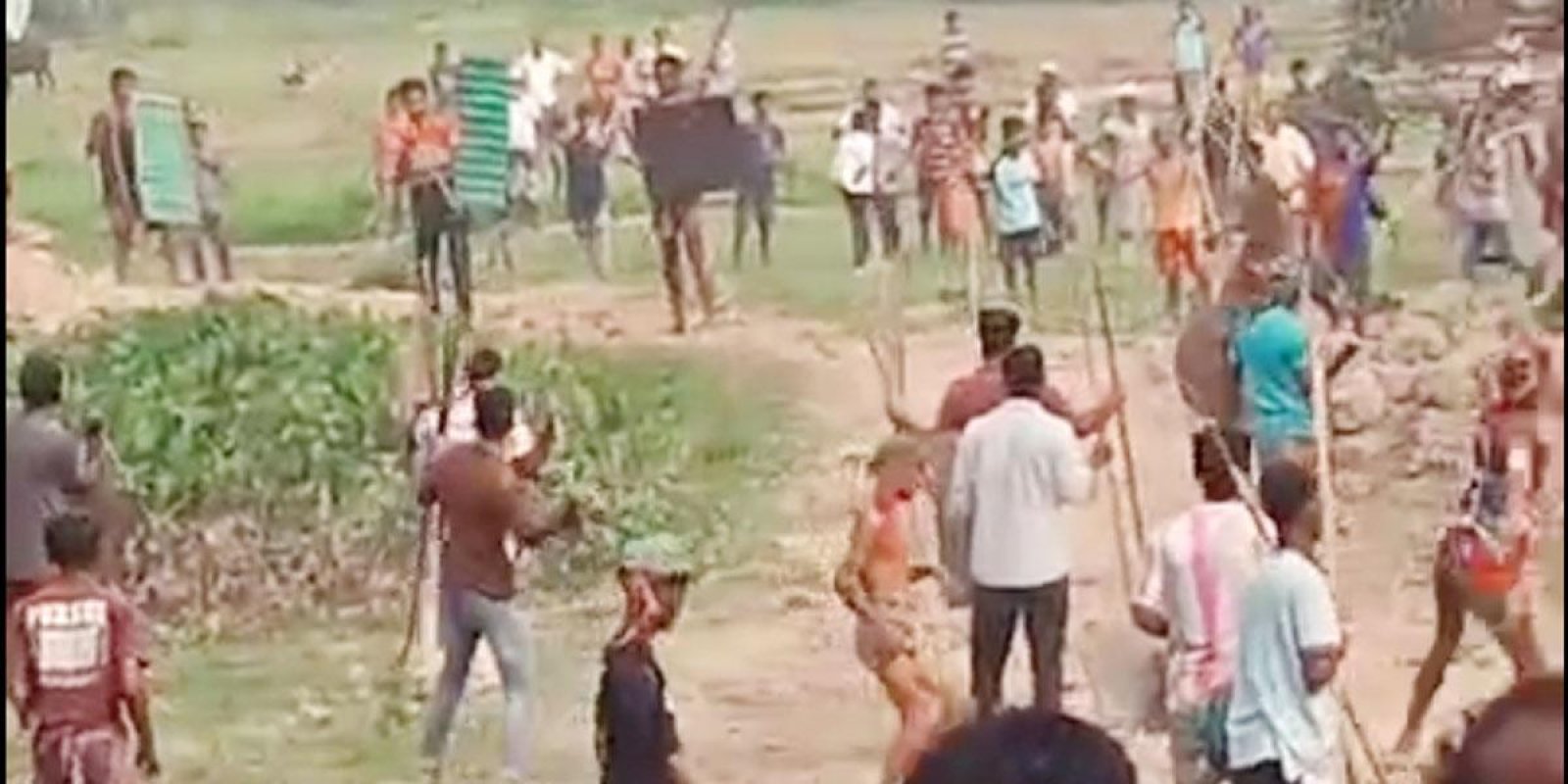 হবিগঞ্জে গরু ঘাস খাওয়াকে কেন্দ্র করে সংঘর্ষ, আহত ৩০