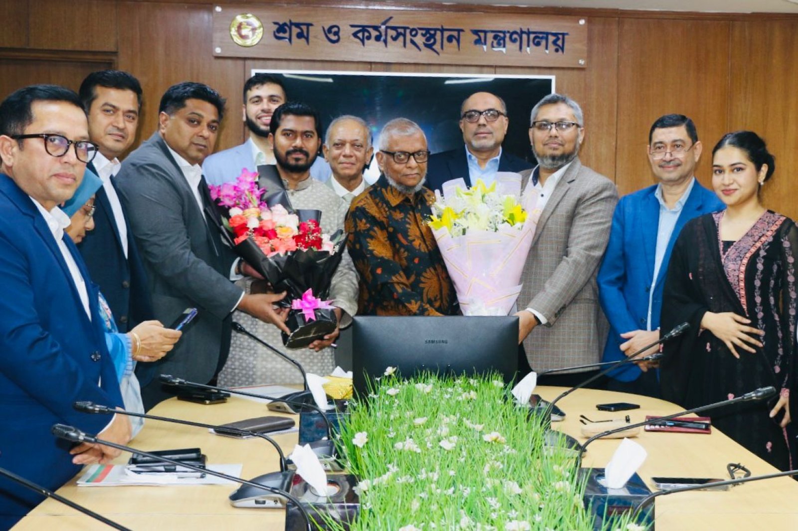 শ্রমিক-মালিক সম্পর্ক উন্নয়নে জোর দিতে হবে -শ্রমমন্ত্রী