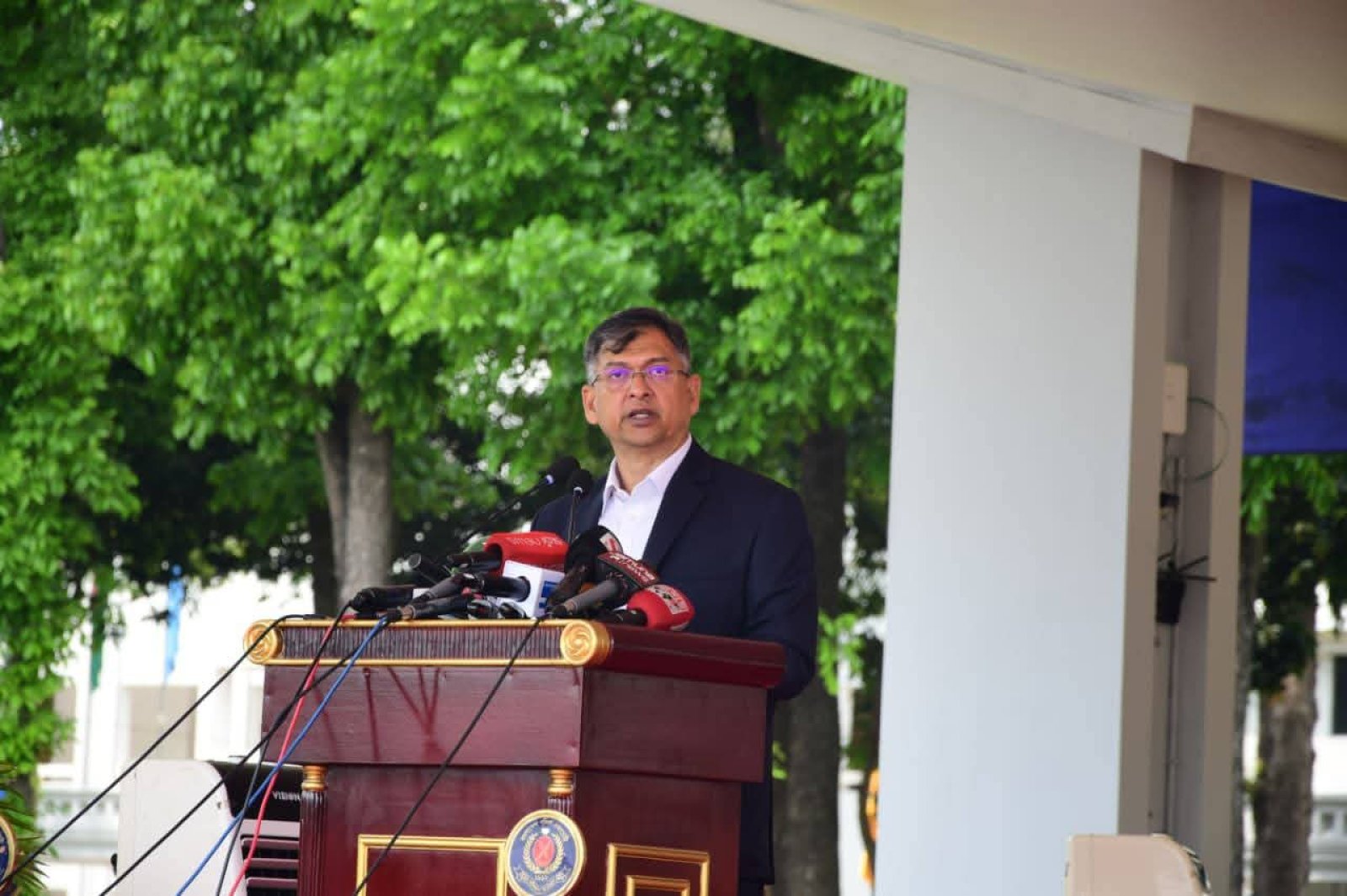 জনবান্ধব ও সংস্কারমুখী পুলিশ বাহিনী গড়তে নবীন কর্মকর্তাদের প্রতি স্বরাষ্ট্রমন্ত্রীর আহ্বান