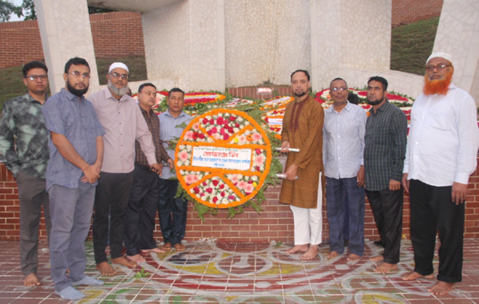 মহান স্বাধীনতা দিবসে বিভাগীয় সমাজসেবা ও জেলা সমাজসেবা কার্যালয়ের শ্রদ্ধা নিবেদন