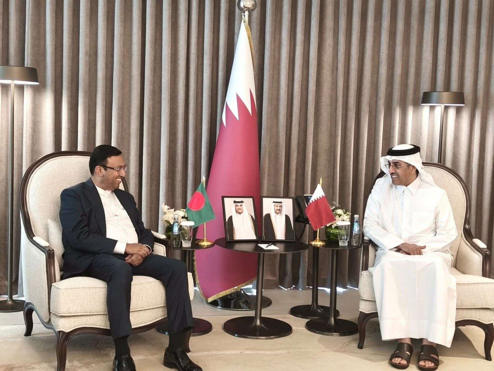 প্রধানমন্ত্রীর সংহতিপত্র হস্তান্তর ও কাতারের নেতৃস্থানীয়দের সঙ্গে পররাষ্ট্র উপদেষ্টার বৈঠক