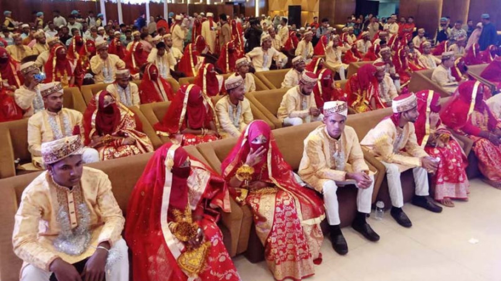 সিলেটে একসঙ্গে ১২৬ যুগলের গণবিবাহ, বর্ণিল আয়োজনে নতুন জীবনের সূচনা