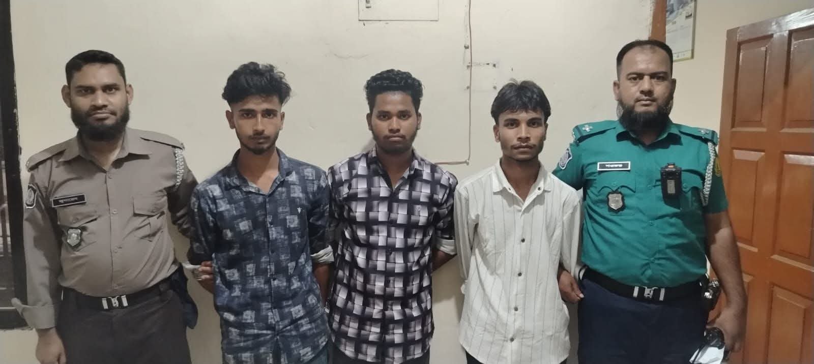 এসএমপির অভিযানে ২৪ ঘণ্টায় ৪১ জন আটক, ট্রাফিক আইনে ১২২ যানবাহনের বিরুদ্ধে ব্যবস্থা