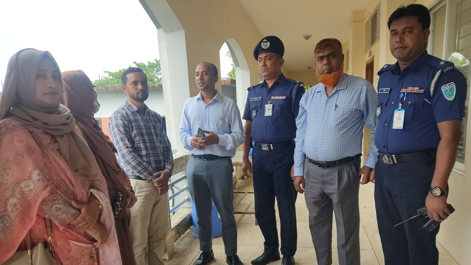 জৈন্তাপুরে এসএসসি ও সমমান পরীক্ষা, ১,৬২৬ শিক্ষার্থী অংশগ্রহণ; কেন্দ্র এলাকায় ১৪৪ ধারা জারি, পরীক্ষাকেন্দ্র পরিদর্শনে ইউএনও