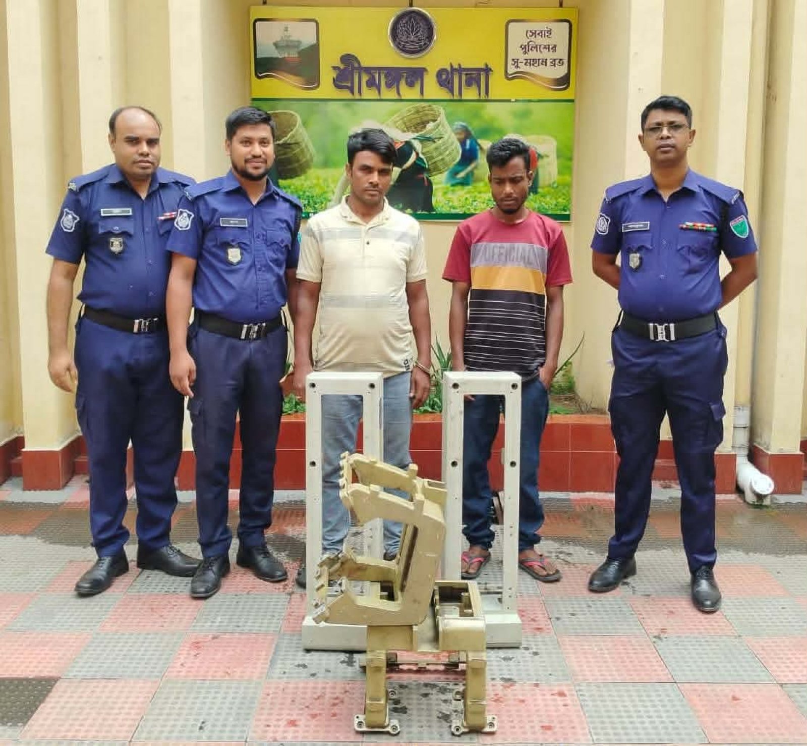 শ্রীমঙ্গলে চোরাই মালসহ আন্তঃজেলা চোর চক্রের দুই সদস্য গ্রেপ্তার