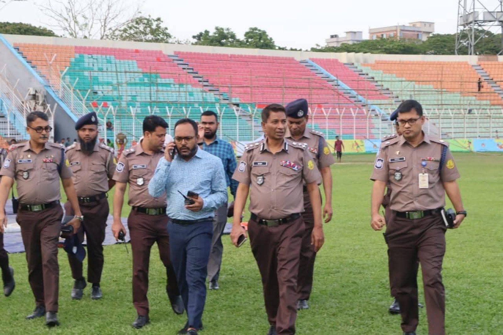 প্রধানমন্ত্রীর সিলেট সফর ঘিরে জেলা স্টেডিয়াম পরিদর্শনে এসএমপি কমিশনার