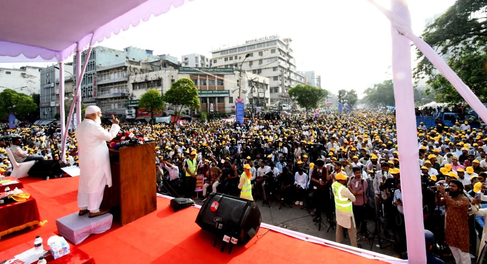 শ্রমিকের অধিকার না আসা পর্যন্ত লড়াই চলবে, সংসদে-বাইরেও সরব থাকব — ডা. শফিকুর রহমান