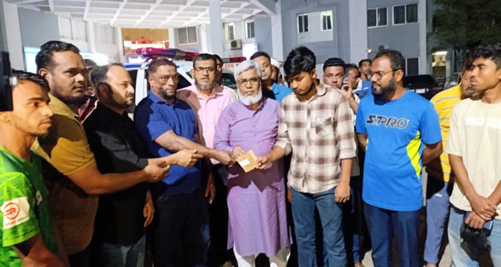 তেলিবাজার ট্র্যাজেডি: ৮ শ্রমিকের মরদেহ হস্তান্তর, অ্যাম্বুলেন্স ভাড়ায় সহায়তায় এগিয়ে এলো ‘এসনিক’
