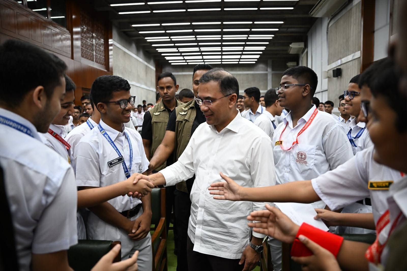 সংসদ ভবন পরিদর্শনে শিক্ষার্থীদের আগ্রহ বাড়ছে