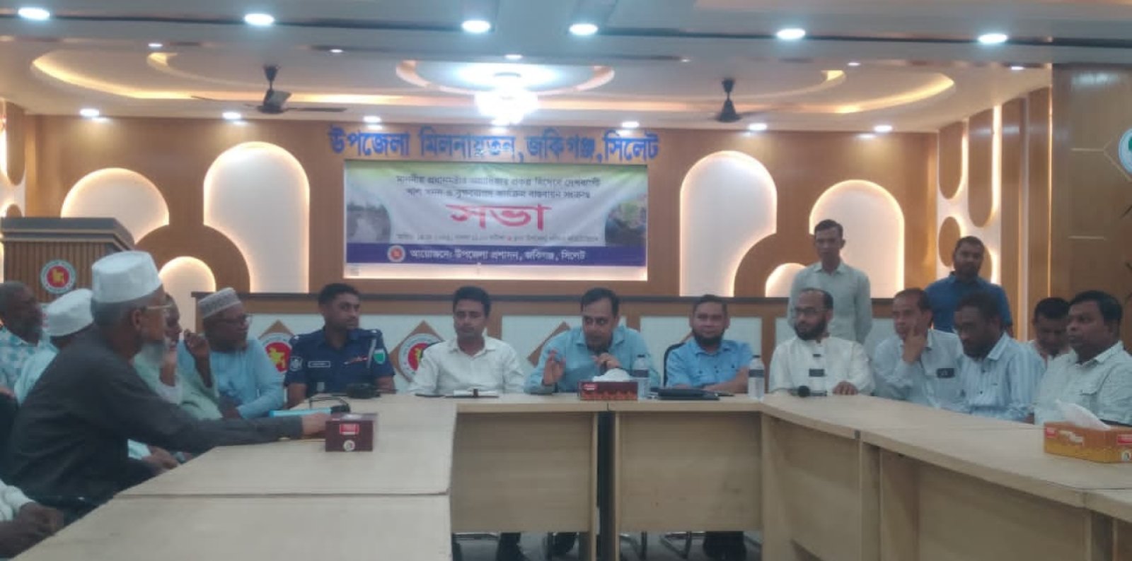 জকিগঞ্জে খাল খনন ও বৃক্ষরোপণে বিশেষ সভা, বজ্রপাত রোধে তালগাছ রোপণে গুরুত্ব