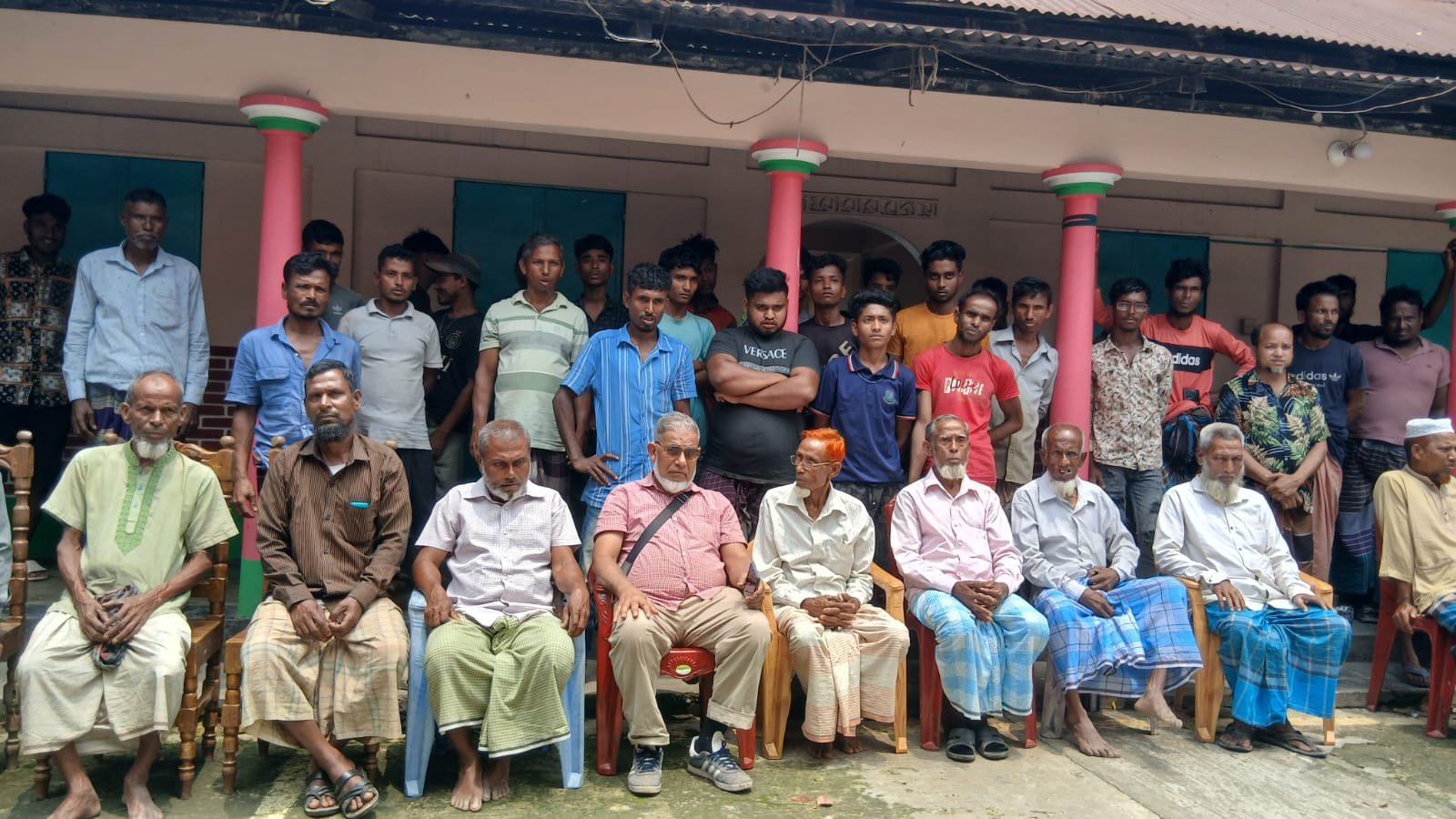 বিশ্বনাথে অপপ্রচারের অভিযোগে এলাকাবাসীর প্রতিবাদ সভা, পাল্টাপাল্টি বক্তব্যে উত্তেজনা