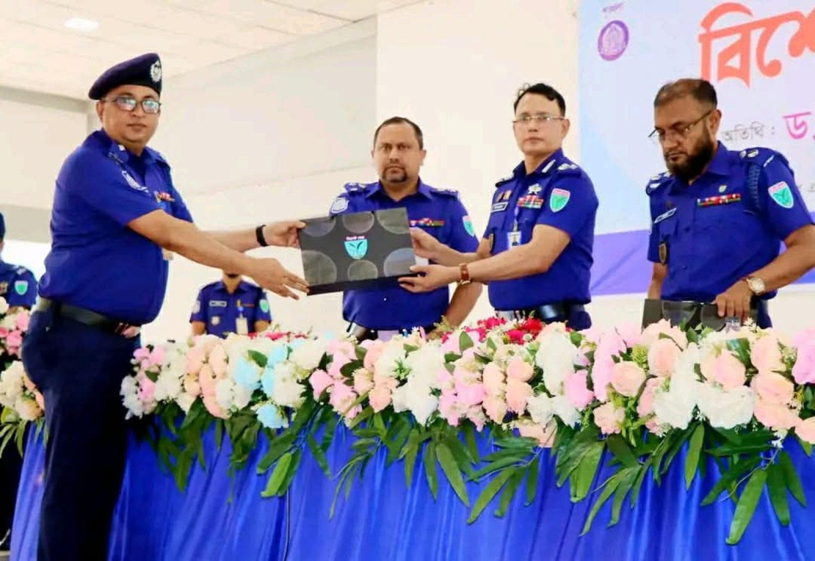 সিলেটে কল্যাণ সভায় জকিগঞ্জ থানার ওসি রাজ্জাক ‘শ্রেষ্ঠ ওসি’, এসআই মাসুদ পুরস্কৃত