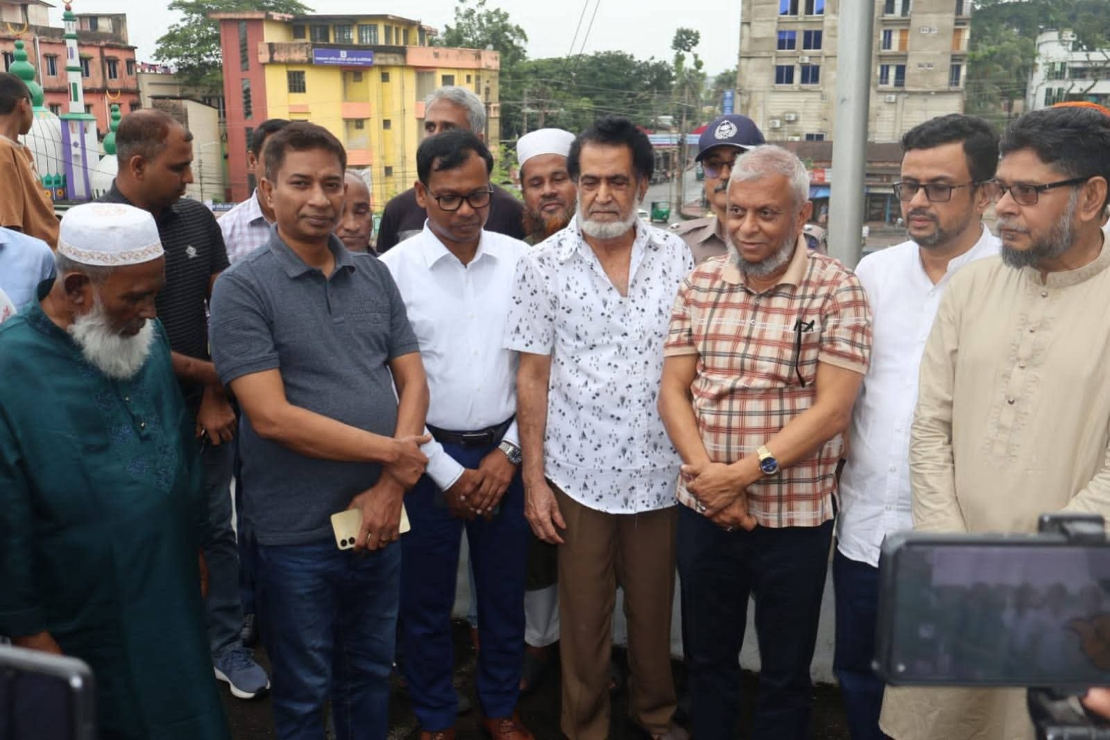 আসন্ন ঈদুল আযহা উপলক্ষে শাহী ঈদগাহ পরিদর্শনে মন্ত্রী আরিফুল হক চৌধুরী