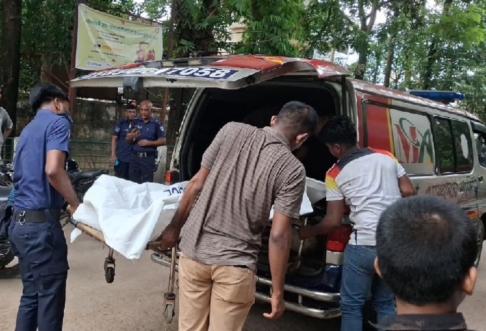 গোয়াইনঘাটে চাওড়াতল চা বাগানে ঘুষিতে নিহত ১, আটক প্রতিবেশী