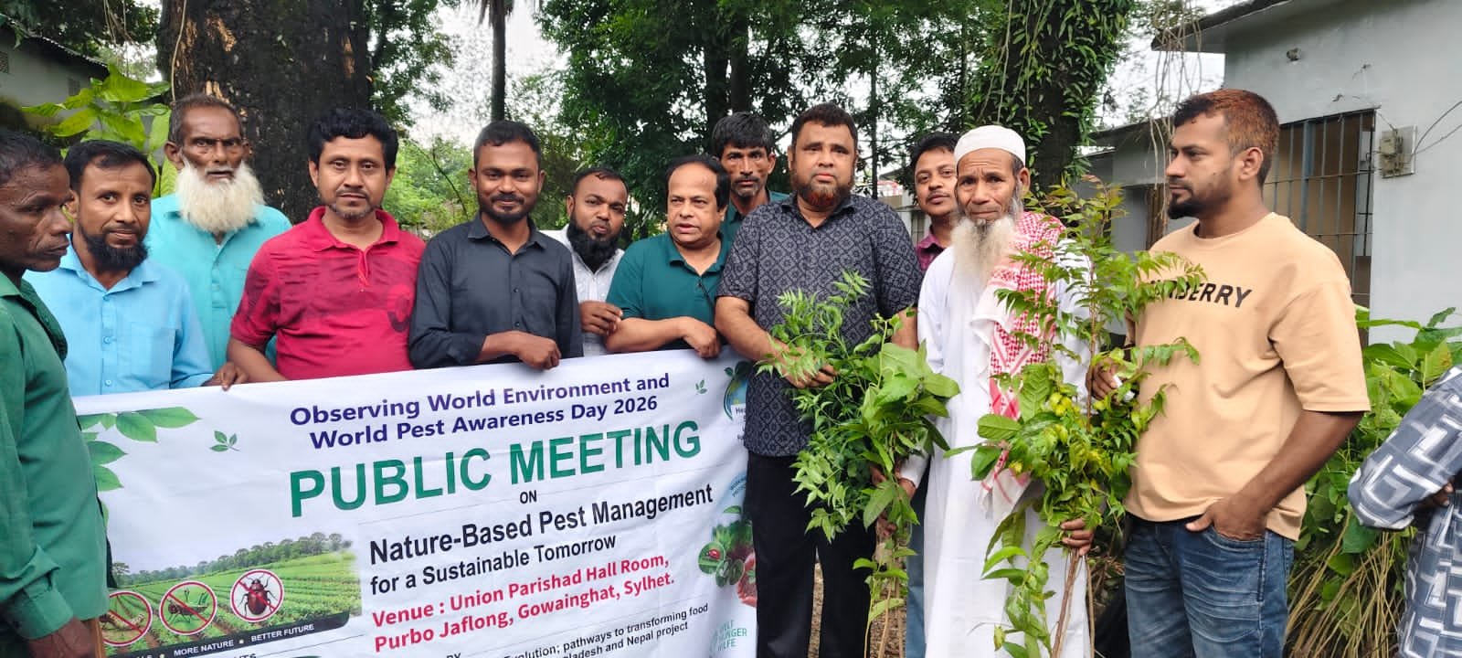 বিশ্ব পরিবেশ দিবসে জাফলংয়ে কৃষকদের মাঝে গাছের চারা বিতরণ