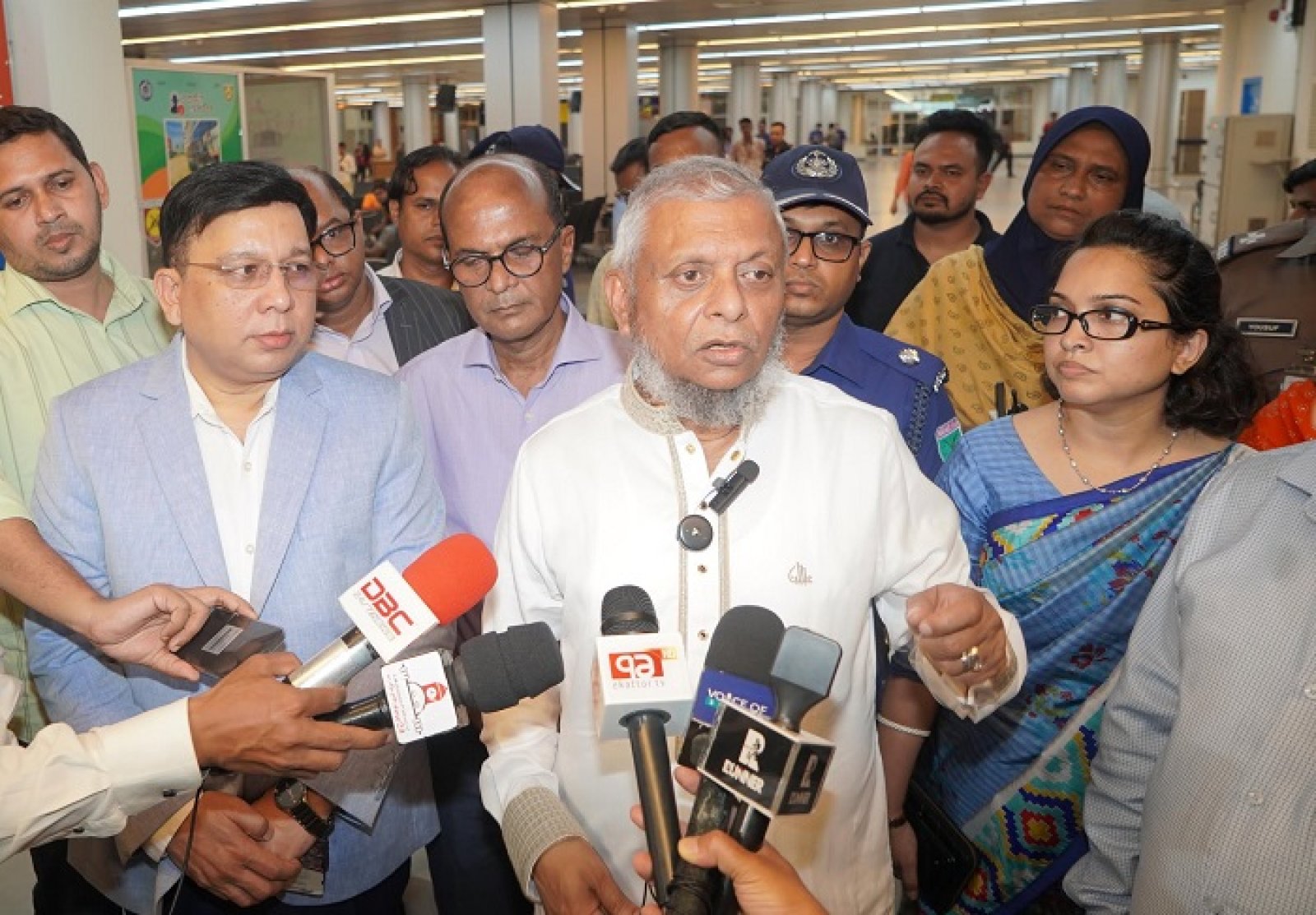 শাহজালাল মাজারের পর এবার আলোচনায় এলআর ফান্ড, যা বললেন প্রবাসীকল্যাণ মন্ত্রী