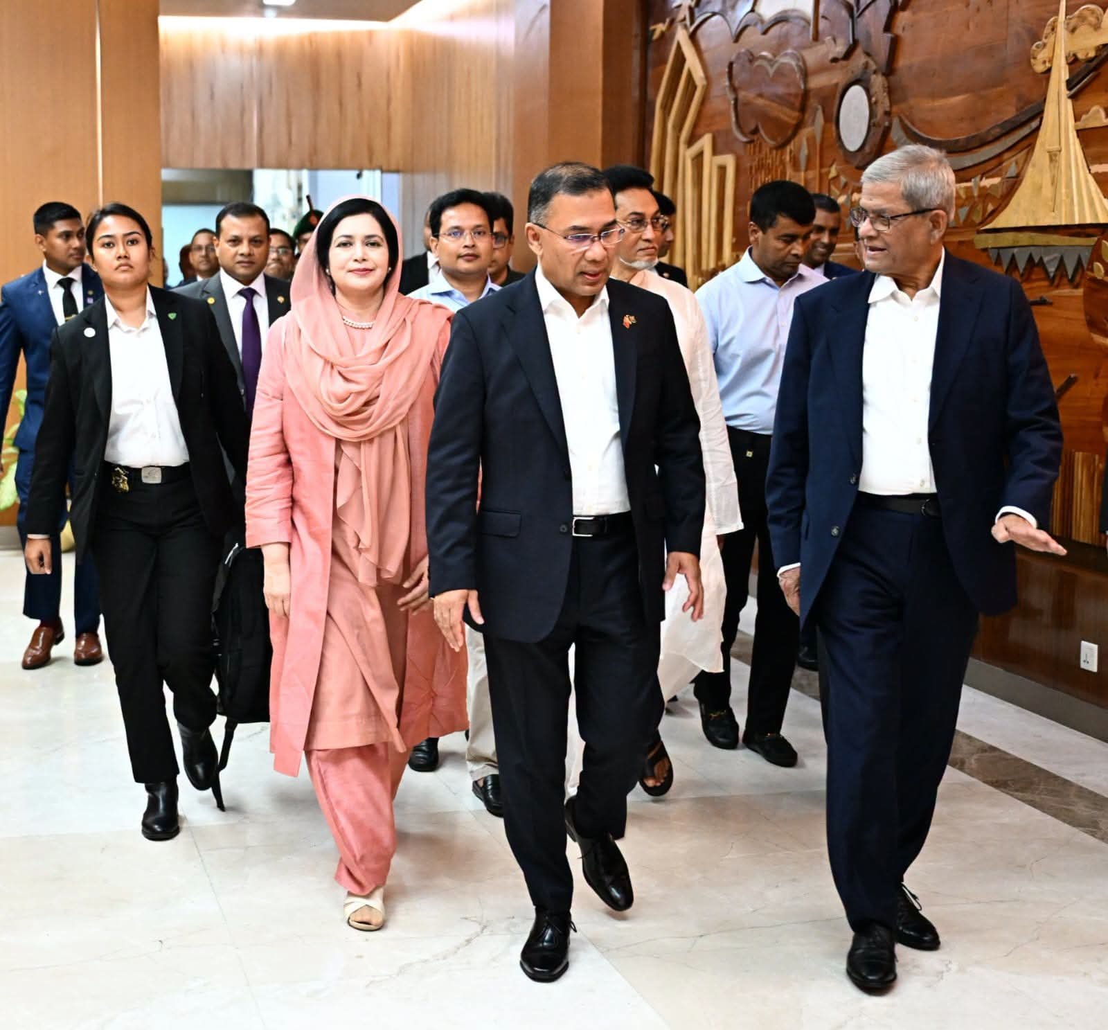 বাংলাদেশ-চীন সম্পর্কের নতুন অধ্যায়, ১৩ সমঝোতা স্মারক নিয়ে দেশে ফিরলেন প্রধানমন্ত্রী
