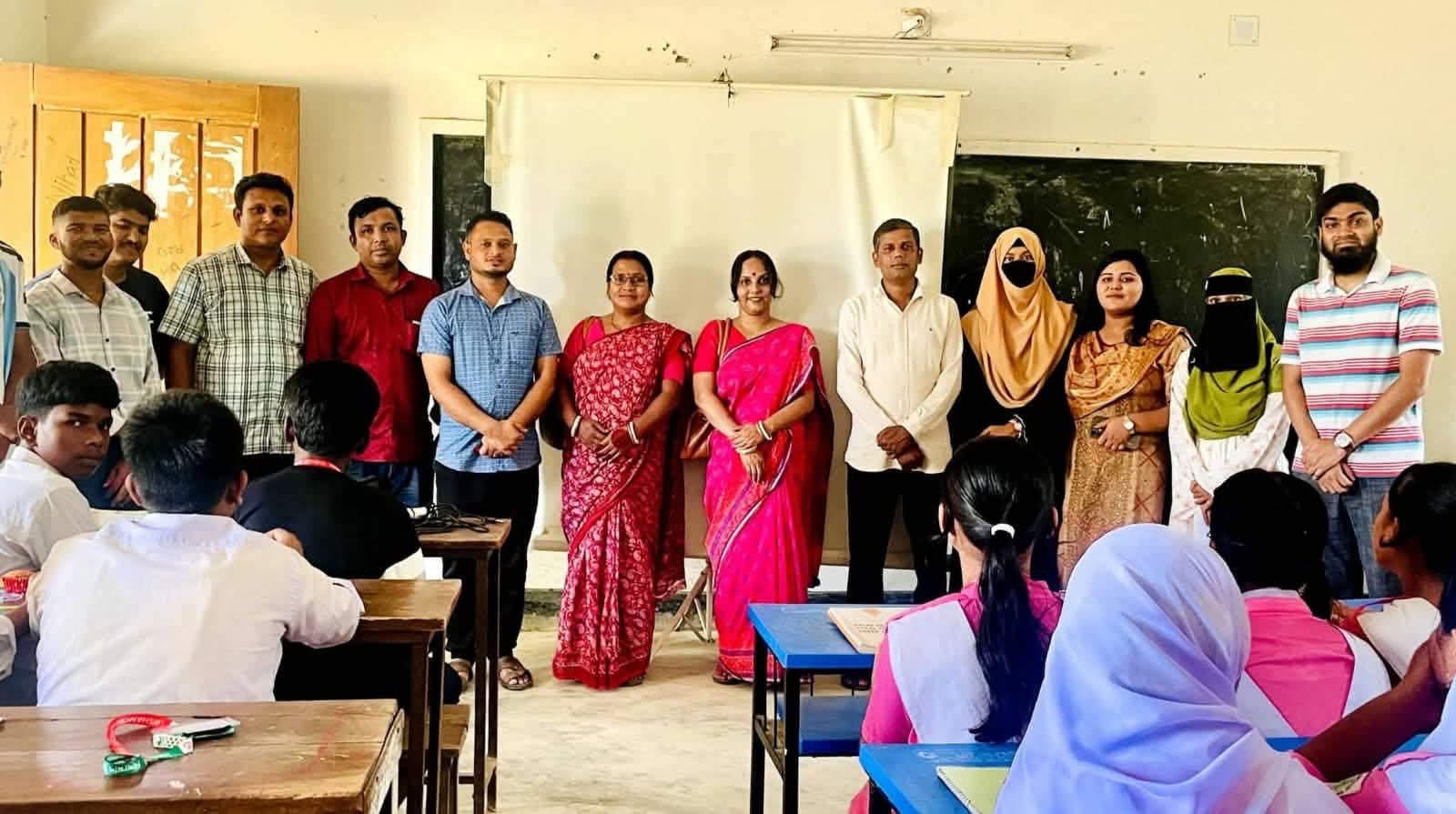 প্লাস্টিক দূষণ রোধে শিক্ষার্থীদের সচেতন করতে ইকো ক্রাফট শ্রীমঙ্গলের বিশেষ সেশন