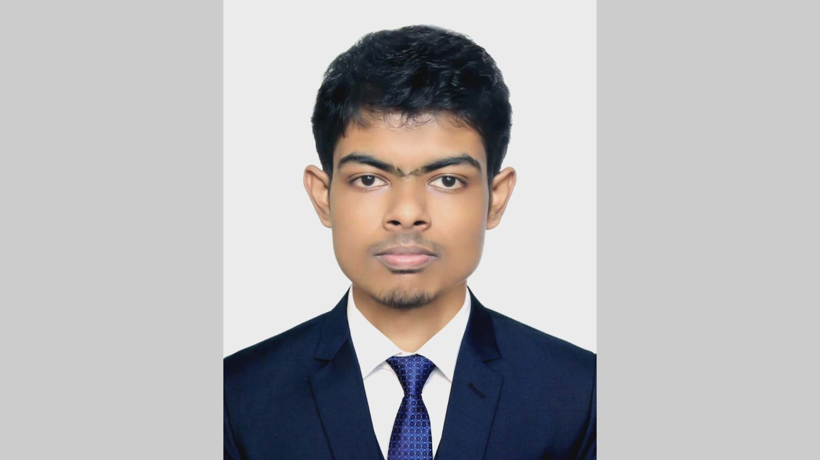 সততা, মেধা ও পরিশ্রমের স্বীকৃতি—দুই বিসিএসে সফল বাঁধন