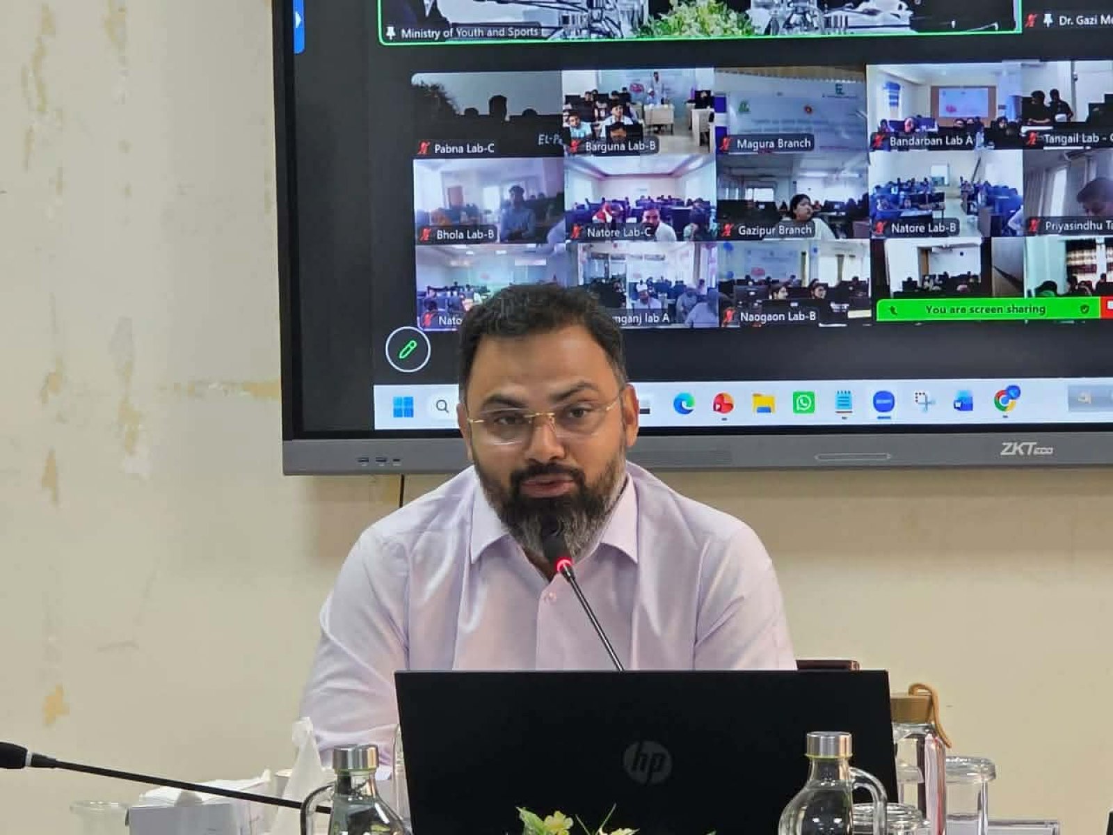 দেশজুড়ে একযোগে ফ্রিল্যান্সিং প্রশিক্ষণের ৭ম ব্যাচের উদ্বোধন, সুযোগ পাচ্ছেন ৪ হাজার ৮০০ তরুণ-তরুণী