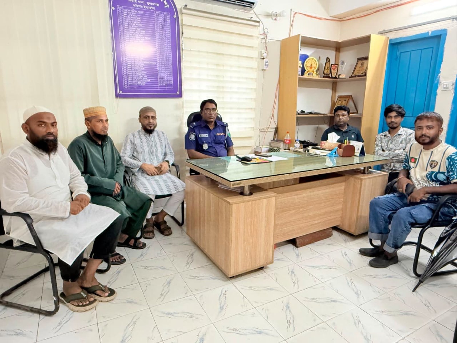 দিরাই প্রেসক্লাব নেতৃবৃন্দের সঙ্গে নবাগত ওসির মতবিনিময়