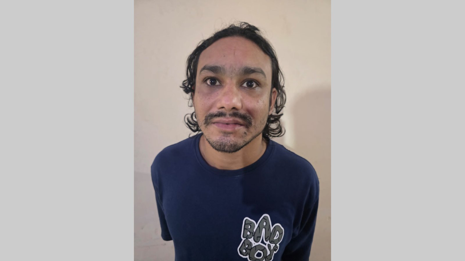 গোলাপগঞ্জে প্রকাশ্যে অস্ত্রের মহড়া: যুবলীগ নেতা অপু খান বদই গ্রেপ্তার