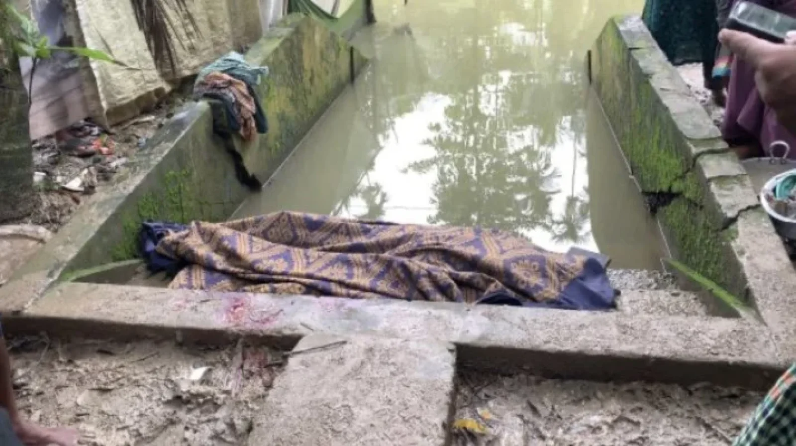 বিয়ানীবাজারে পিতার দায়ের কোপে অন্তঃসত্ত্বা তরুণী নিহত