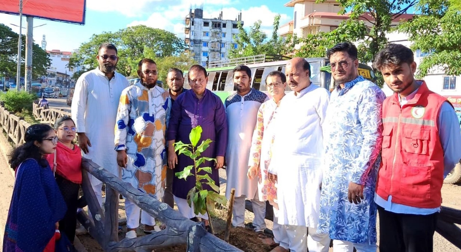 সবুজ বাংলাদেশ গড়ার প্রত্যয়ে সিলেটে বাবৌযুপের দ্বিতীয় পর্যায়ের বৃক্ষরোপণ কর্মসূচি সম্পন্ন
