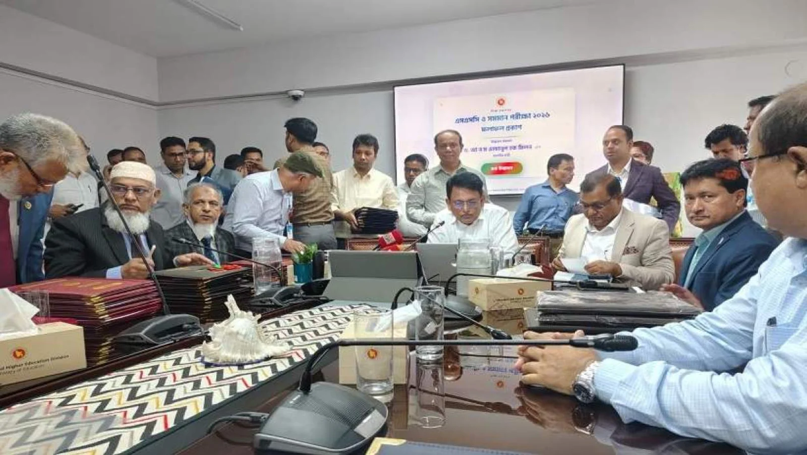 এসএসসি ও সমমানের পরীক্ষার ফল প্রকাশ, পাসের হার কমেছে ৬.২ শতাংশ