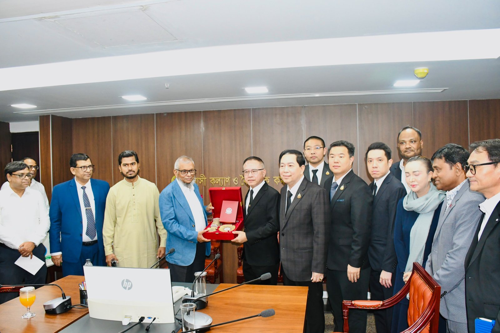 থাইল্যান্ডে বাংলাদেশি কর্মী নিয়োগের উদ্যোগ, সমঝোতা স্মারকের সম্ভাবনা