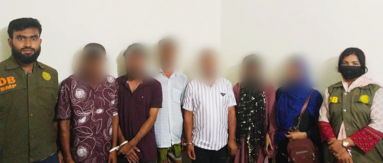 সিলেটে ডিবির অভিযানে ১০ গ্রেফতার, সিলগালা দুই আবাসিক হোটেল