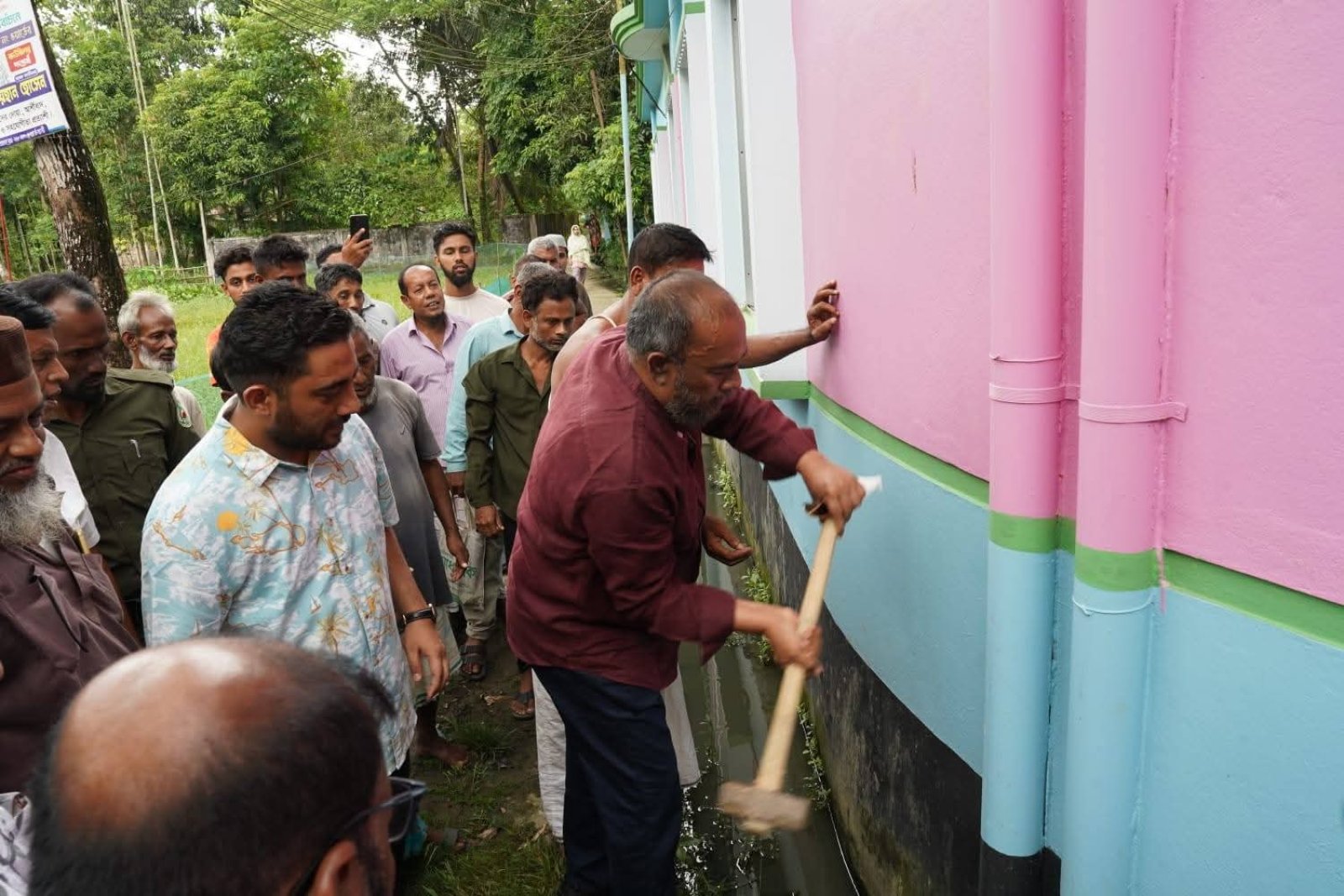 তেলিরাইয়ে সড়ক-ড্রেনের কাজ দ্রুত শেষ করার নির্দেশ সিসিক প্রশাসকের