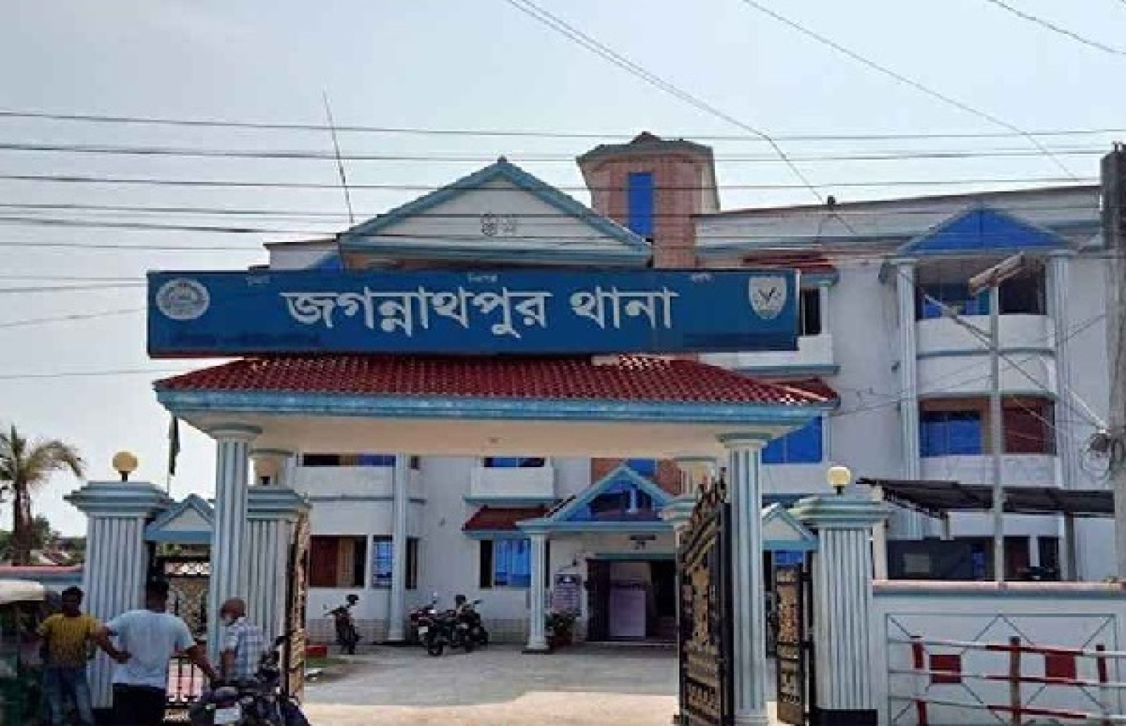জগন্নাথপুরে মসজিদে যাওয়ার পথে দুই পক্ষের সংঘর্ষ, গুলিবিদ্ধ ২