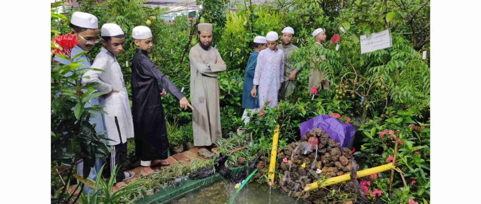 শেষ সময়ে ক্রেতা-দর্শনার্থীর ভিড়ে জমজমাট সিলেট বিভাগীয় বৃক্ষমেলা