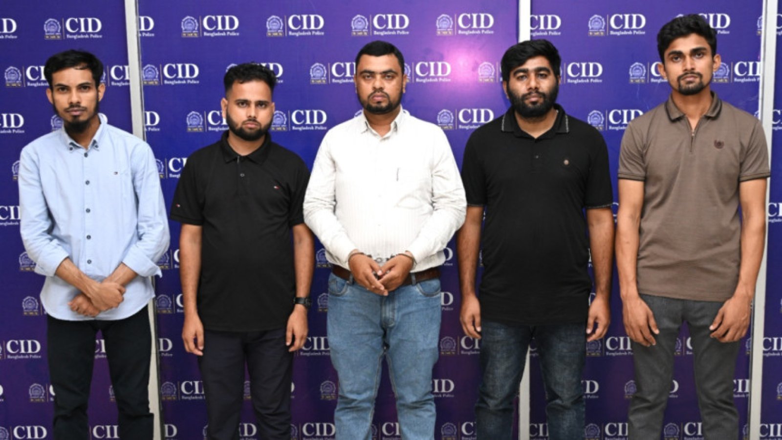 সৌদিতে চাকরির প্রলোভনে মানবপাচার, ৫ জন গ্রেপ্তার