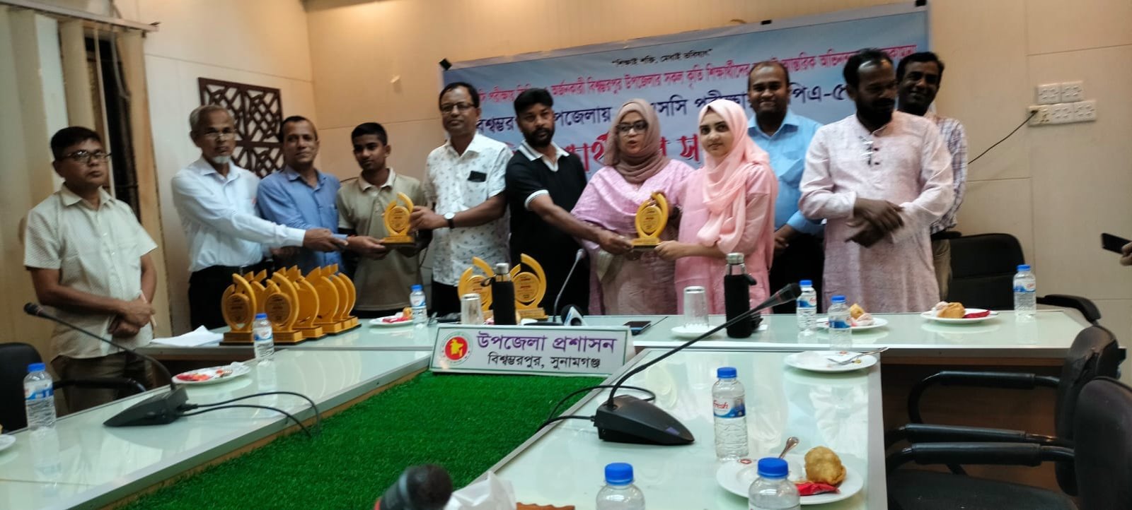 বিশ্বম্ভরপুরে এসএসসিতে জিপিএ-৫ প্রাপ্ত ২৭ শিক্ষার্থীকে সংবর্ধনা