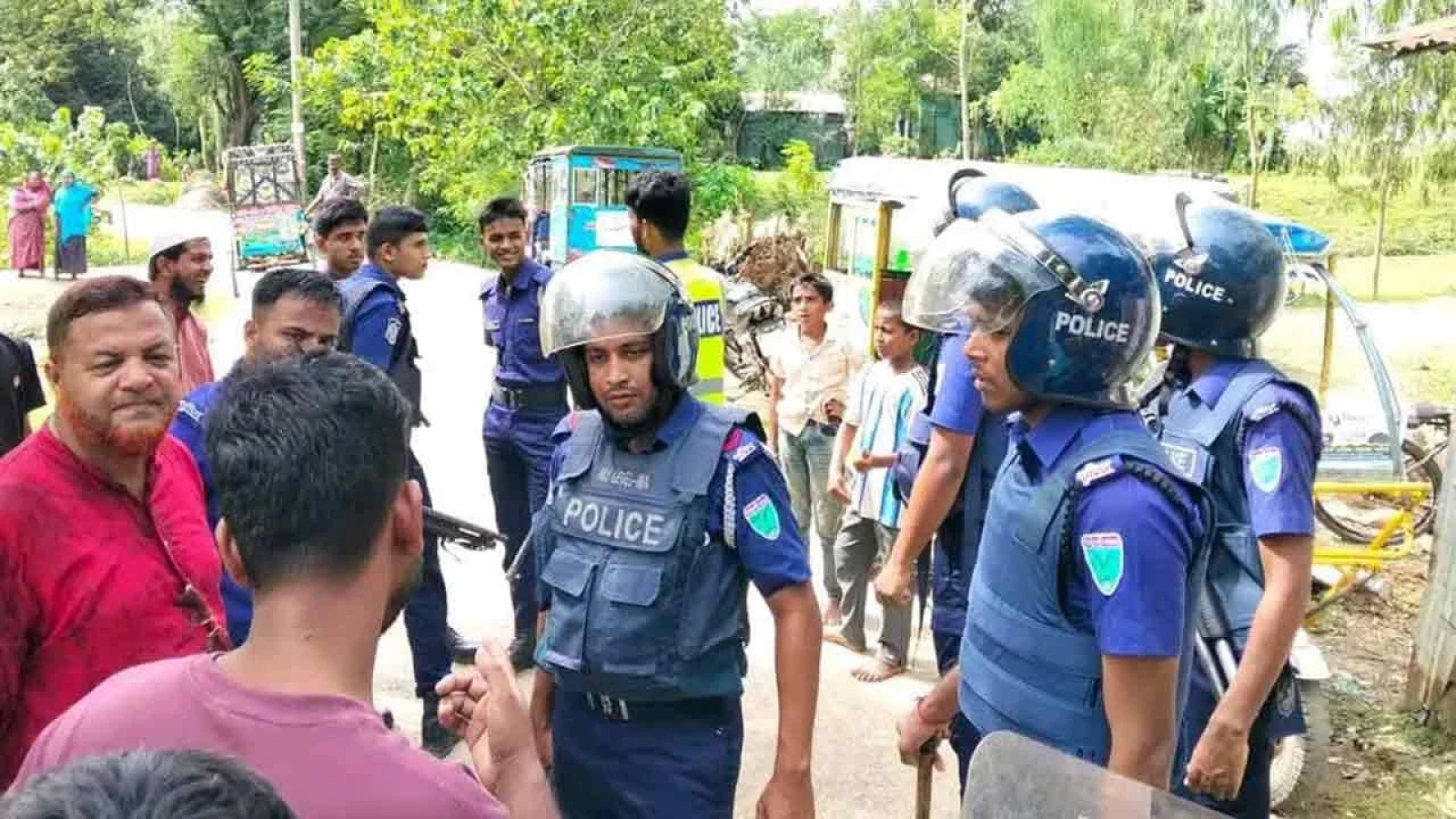 হবিগঞ্জে ইভটিজিং ও গোসলের ভিডিও ধারণের অভিযোগে সংঘর্ষ, আহত অর্ধশতাধিক