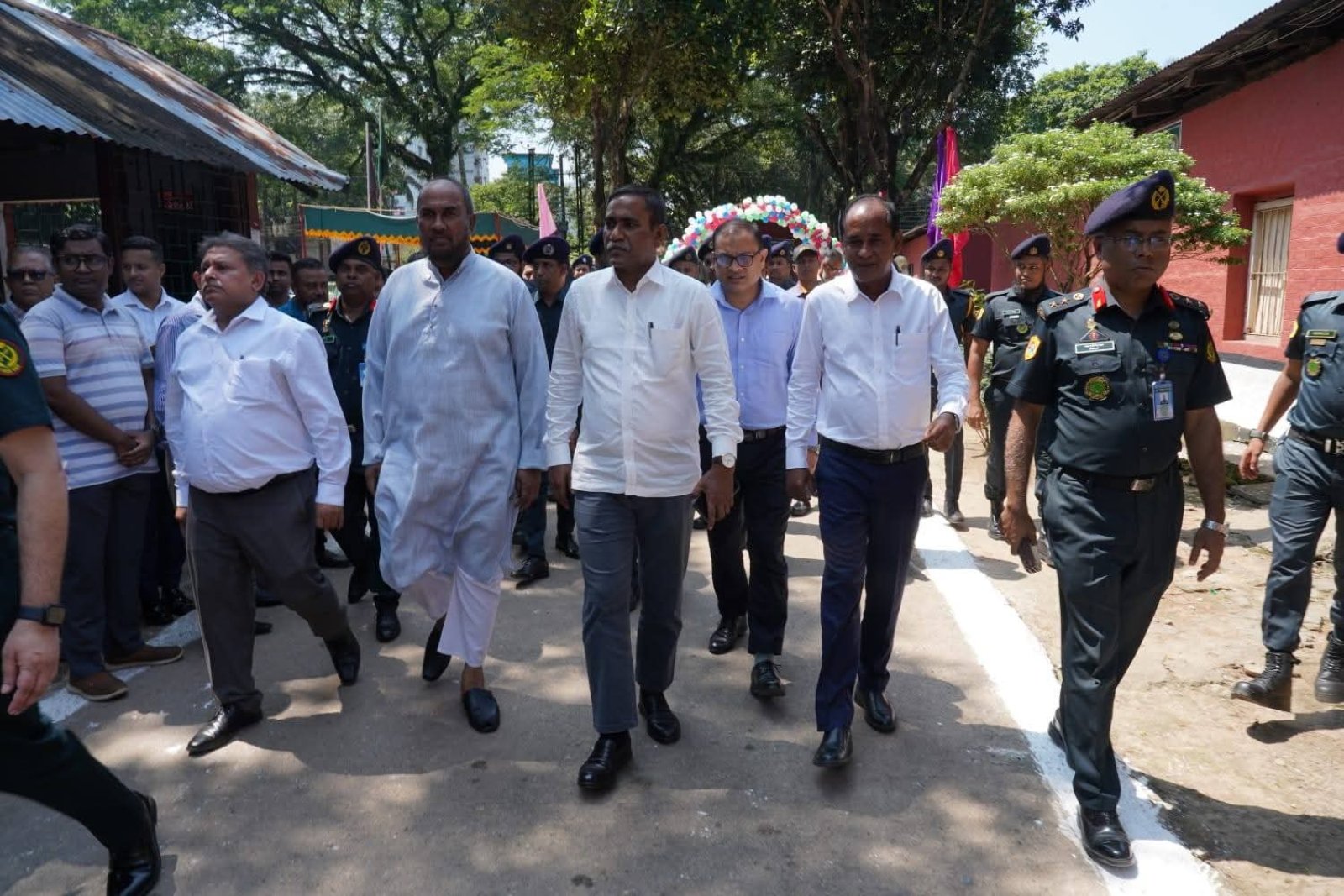 সিলেট পুরোনো কারাগারের জায়গায় পার্ক ও মুক্তিযুদ্ধ জাদুঘর নির্মাণের সিদ্ধান্তের পরদিনই পরিদর্শন