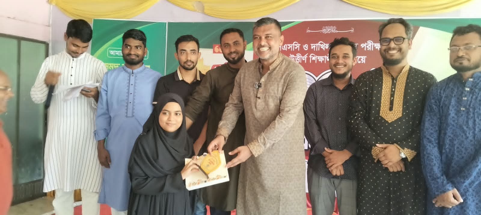 গ্রাম থেকে বড় হওয়া আমাদের বড় শহরের ছেলেরা কখনো হারাতে পারেনি: শিশির মনির