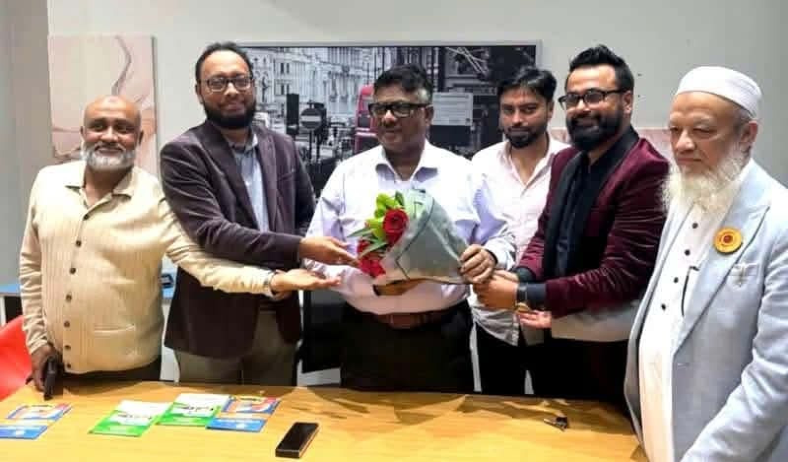 হুইপ দুলুর সঙ্গে ওয়ান পাউন্ড জেনারেল হাসপাতাল প্রতিনিধিদের সাক্ষাৎ