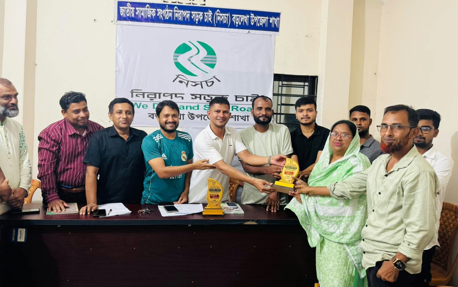 জাতীয় শিক্ষা সপ্তাহে শ্রেষ্ঠত্ব, বড়লেখায় নিসচার দুই সদস্যকে সংবর্ধনা