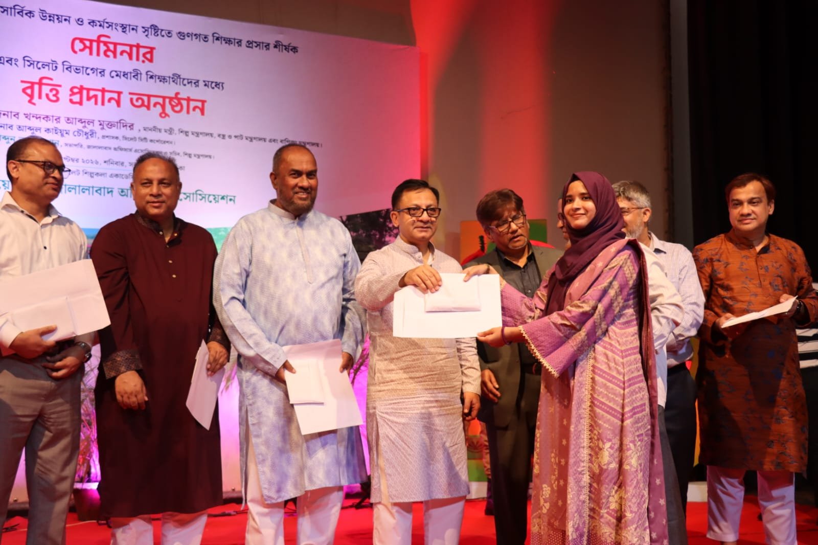 সিলেটের শিক্ষা ও কর্মসংস্থানের পিছিয়ে পড়া মোকাবিলায় সমন্বিত উদ্যোগ নিতে হবে: বাণিজ্যমন্ত্রী