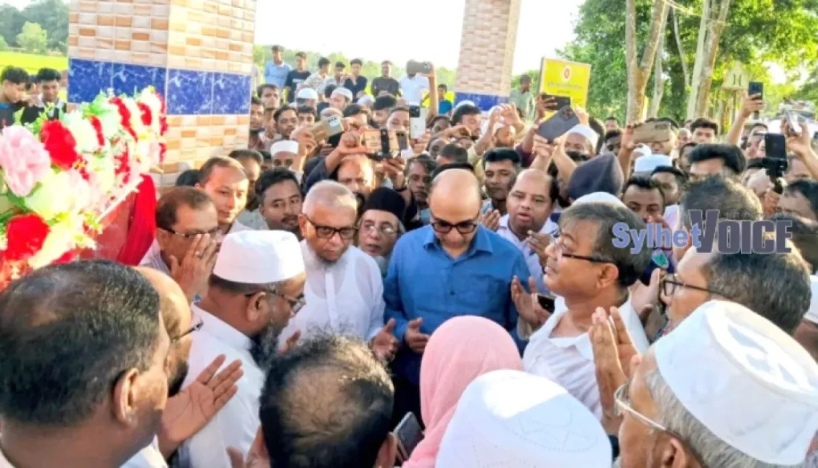 কানাইঘাটে ৪৯ কোটি টাকায় গাজী বোরহান উদ্দিন সড়কের ৩০ কিলোমিটার প্রশস্তকরণ কাজের ভিত্তিপ্রস্তর স্থাপন
