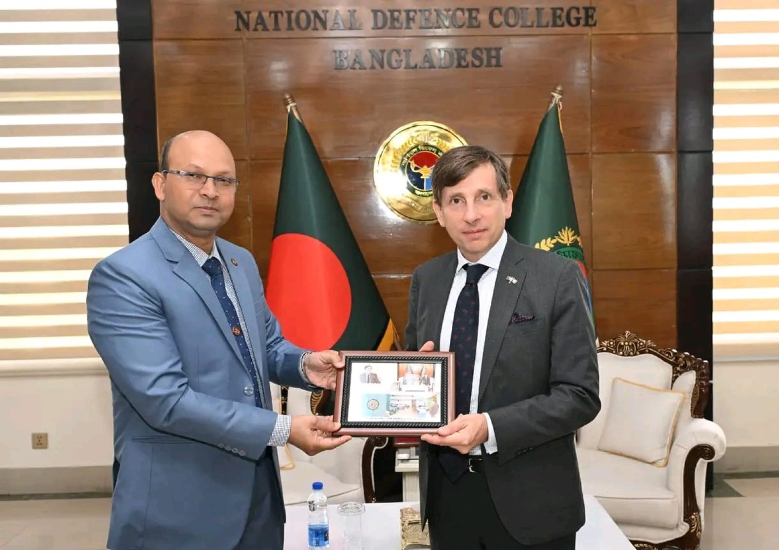 বাংলাদেশ-ফ্রান্স সম্পর্ক জোরদারে সহযোগিতার সম্ভাবনা নিয়ে এনডিসিতে আলোচনা