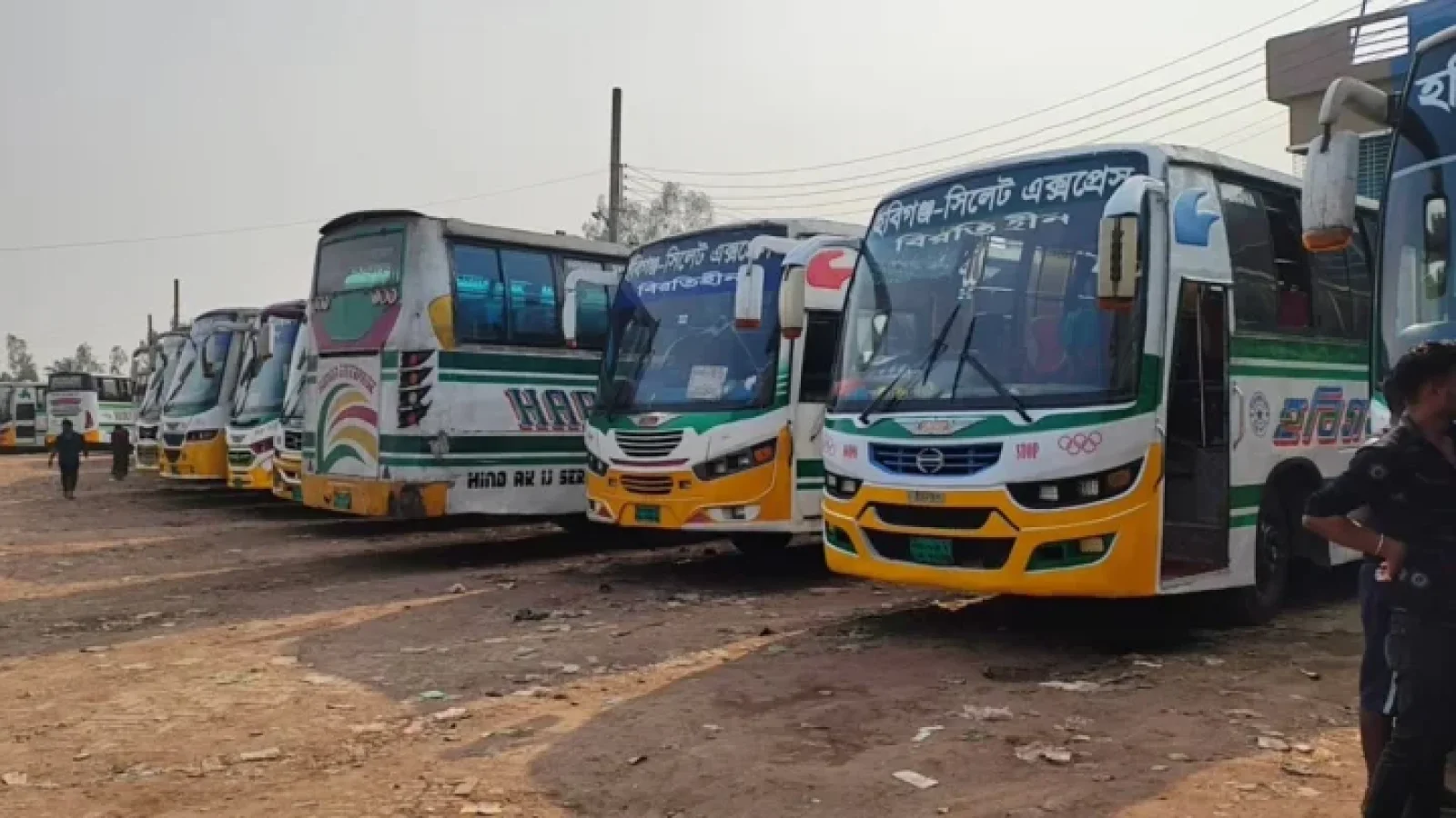 সংকট কাটছে না হবিগঞ্জ-মৌলভীবাজার সড়কে, শুরু সর্বাত্মক পরিবহন ধর্মঘট