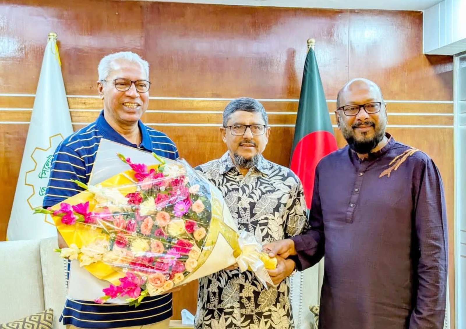 সিলেট চেম্বারে এজাজ আহমদকে ফুলেল শুভেচ্ছা, ফয়সল চৌধুরীর সৌজন্য সাক্ষাৎ