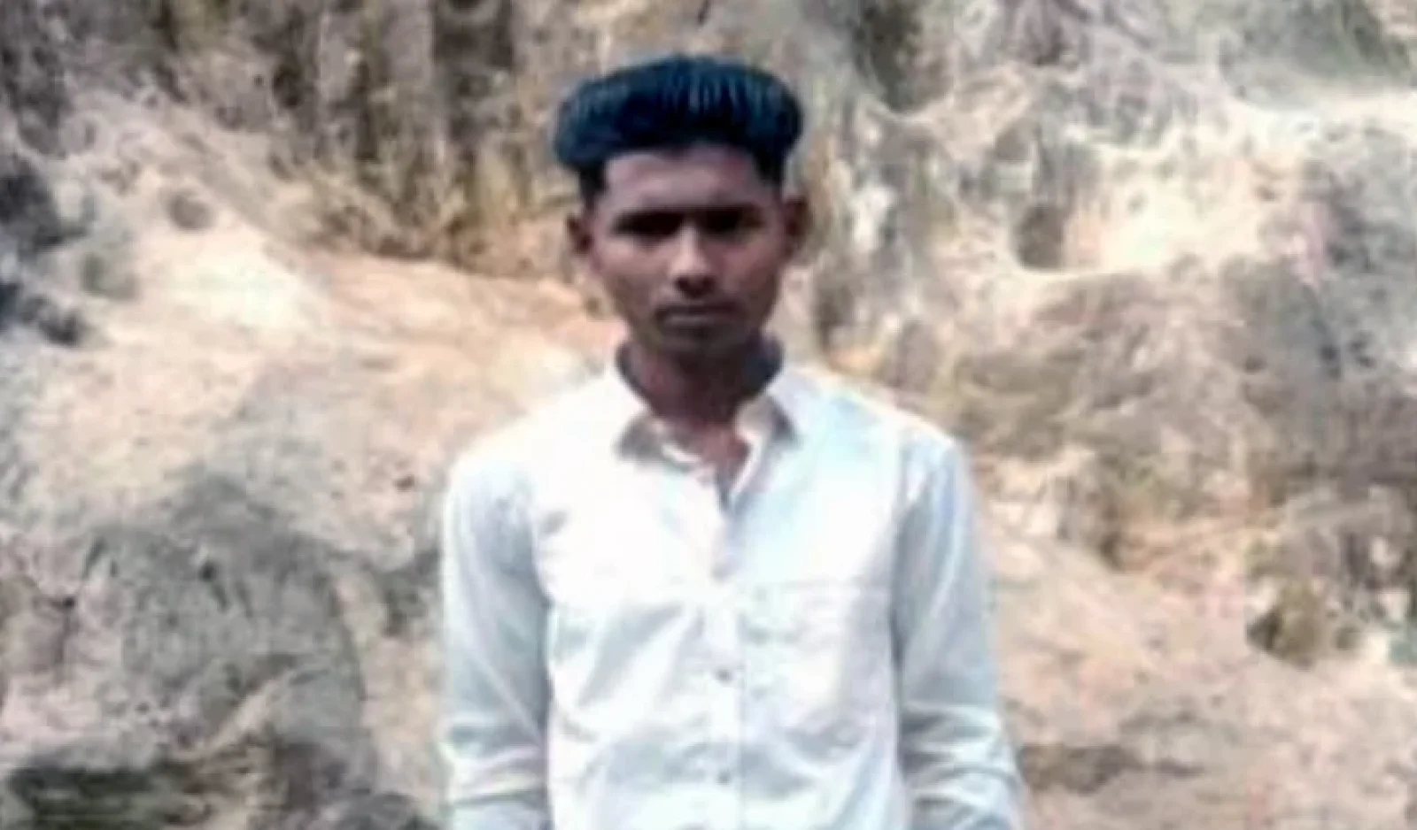 কানাইঘাট সীমান্তে গুলিতে নিহত খালেদের মরদেহ দেশে ফিরল, মৃত্যুর কারণ নিয়ে তদন্ত