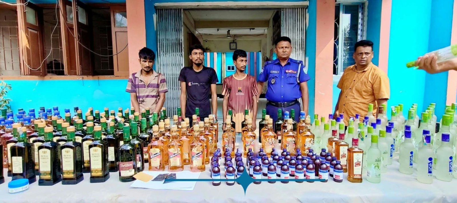 জৈন্তাপুরে কলাপাতার নিচে মিলল মদ, ফেনসিডিল ও ইয়াবা, আটক ৩